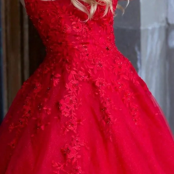 Formal Dress - Picture 8 of 10